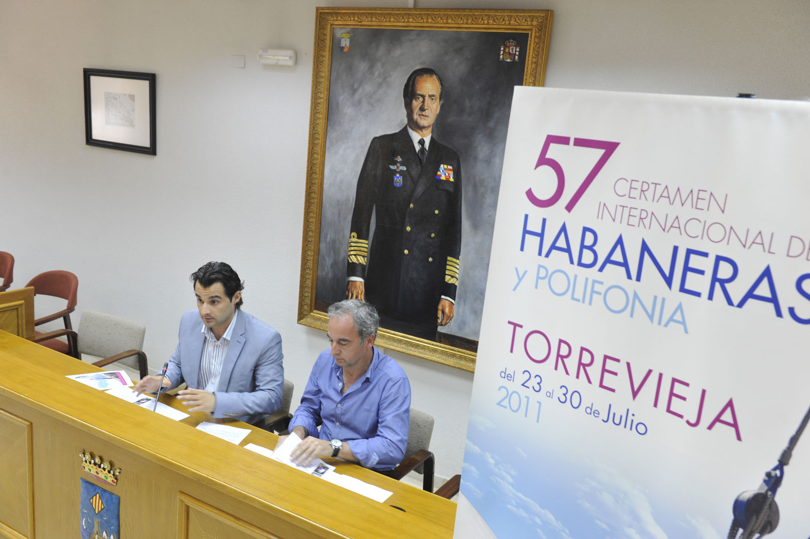 Eduardo Dol&oacute;n anuncia los coros participantes en esta edici&oacute;n